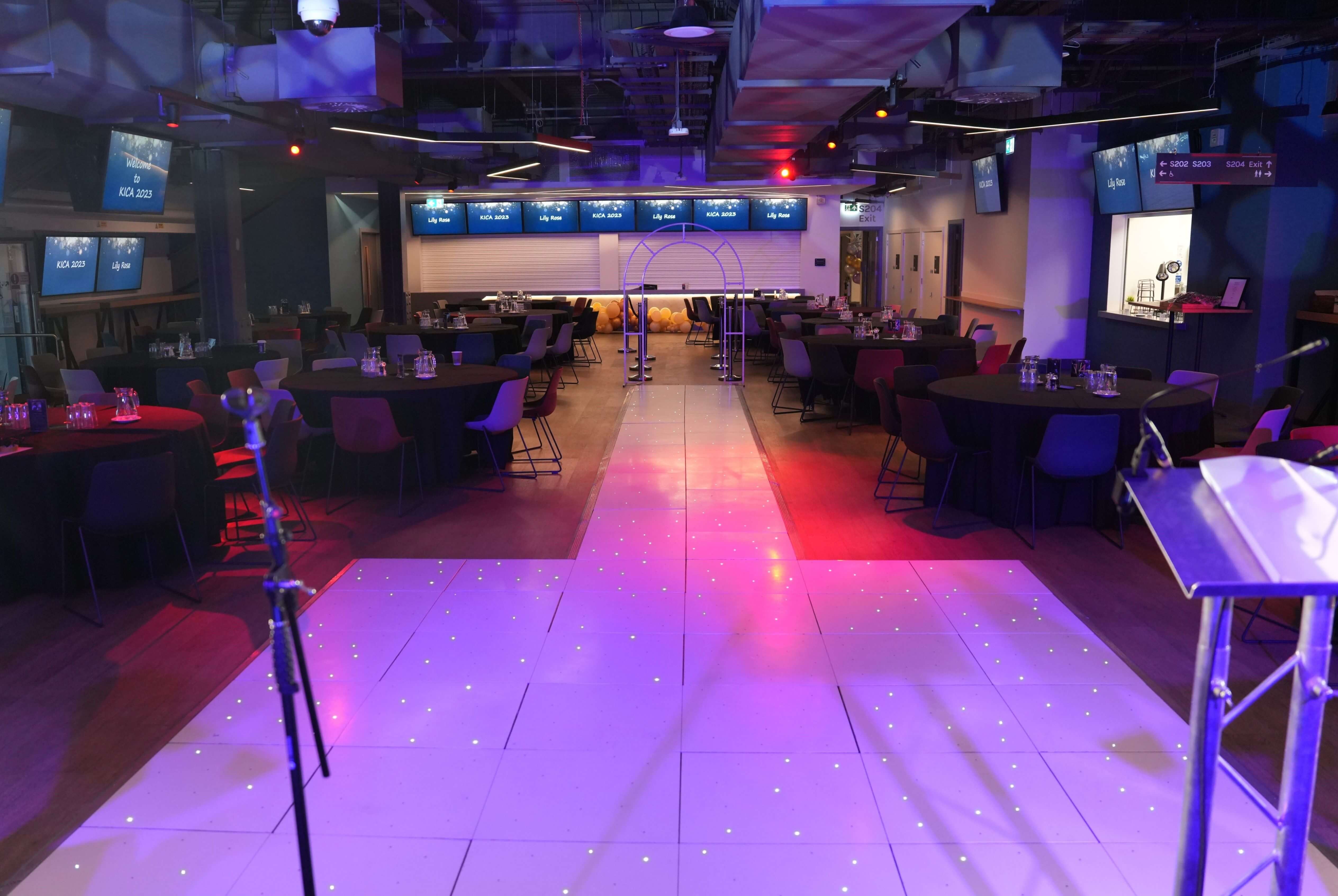 Legends Dance Floor (1)