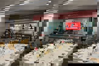 Boardroom Banquet (1)